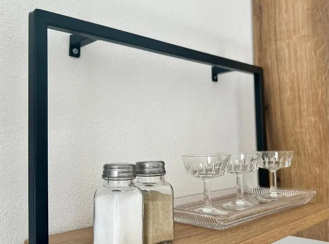 Klein & Fein Апартаменты *